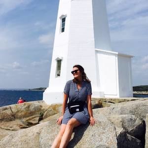 Meet your Posher, Vanessa